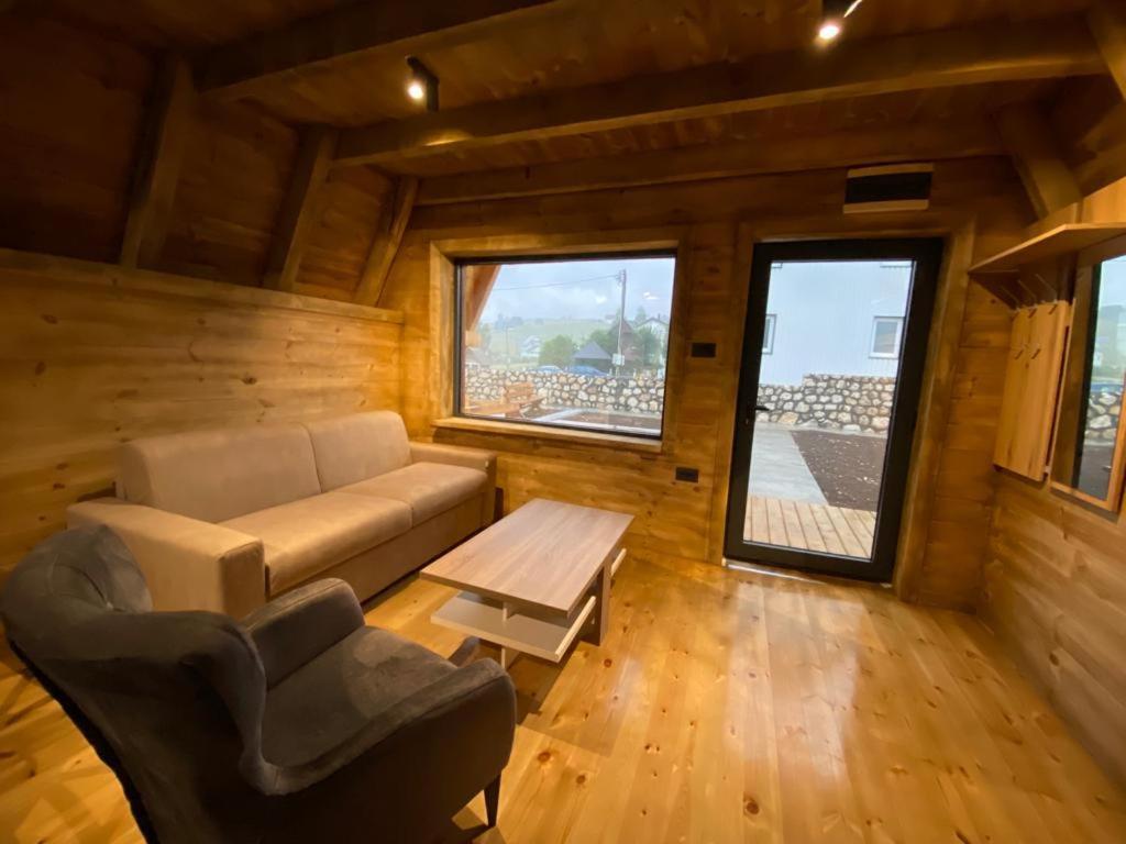 자블야크 Dandelion House 빌라 외부 사진